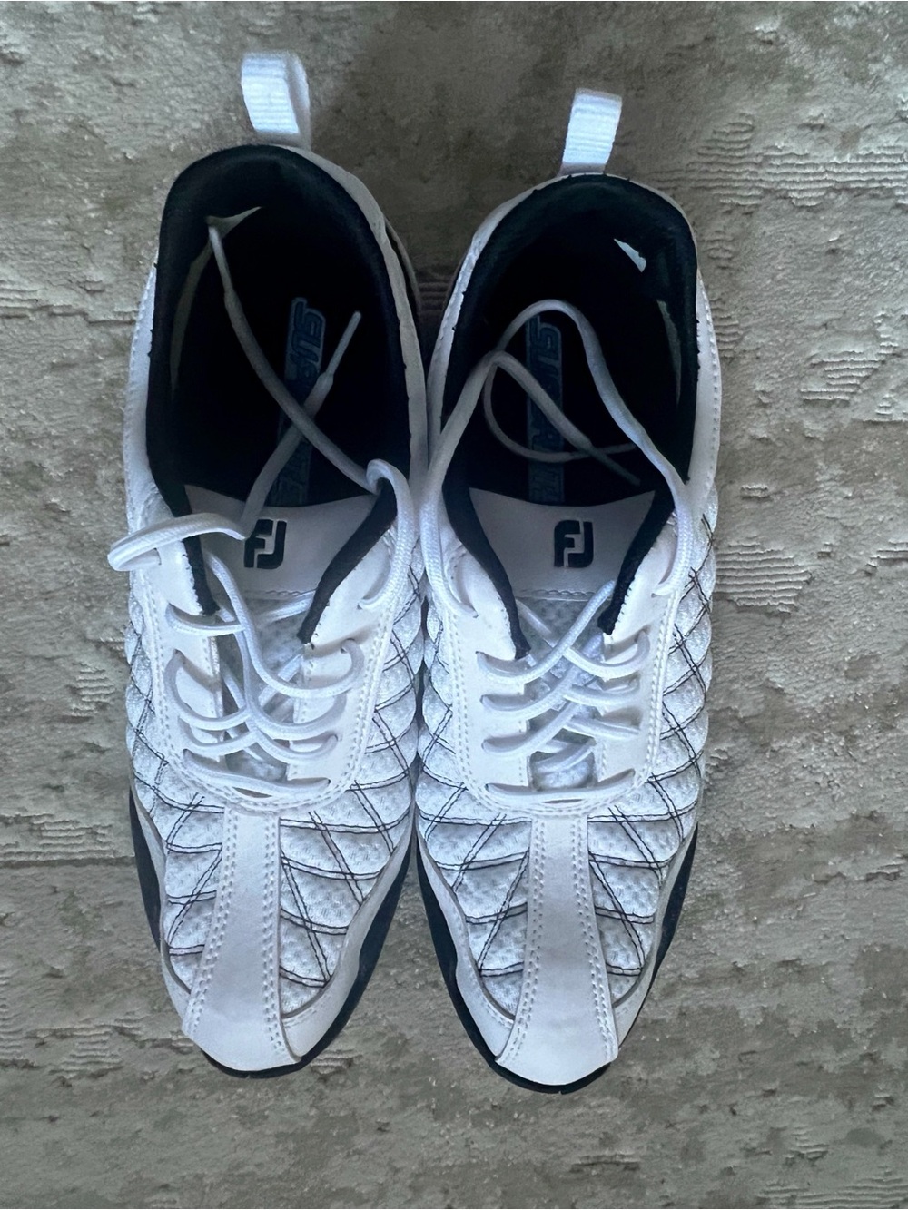 FootJoy White Quilted Golf Shoes with Black Outsole - Picture 2 of 3
